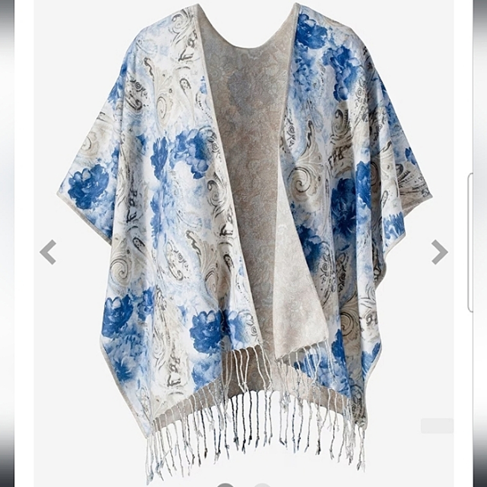 Chico's CoziSoft Floral Medley Reversible Fringed Ruana